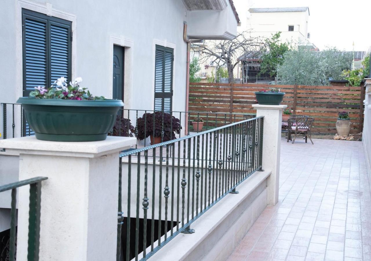 Villa Silvia Marco Simone Exterior photo